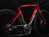 Pinarello Dogma F Red eTap AXS