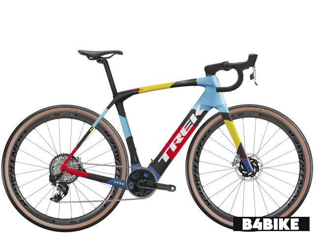 Trek Domane Plus SLR 8 AXS